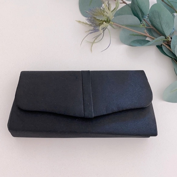 Handbags - Basic Black Small Envelope Clutch